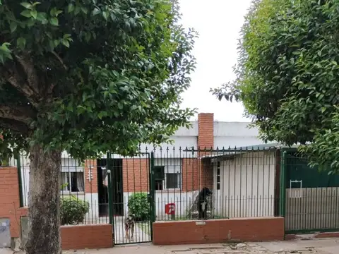 Casa en Venta en Temperley, USD 100.000