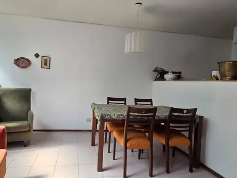 ALQUILER 2 DORMITORIOS PB CON PATIO- ZONA RIO