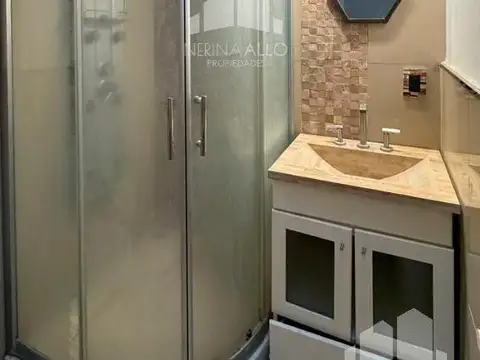 Depto Tipo Casa en Venta con 1 cocheras