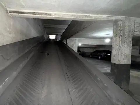 Cochera en venta en La Plata