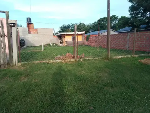 CASA EN VENTA EN DOLORES, TERRENO 574 m2 Y CUBIERTA 154 m2