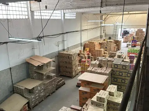 Galpon en Alquiler 8  mts Frente