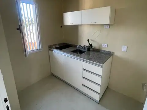 Roma al 400 super luminosa , amplia !!!!