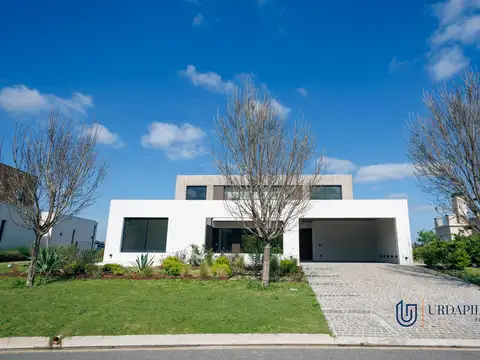 Casa en Venta 1 año