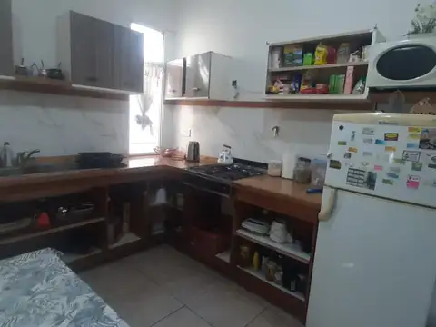 casa de 4 amb. con LOCAL