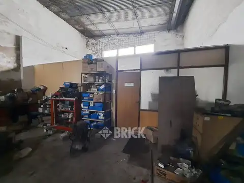 LOTE DE 7.79X31 METROS EN ARTURO ILLIA AL 2500 - 241 M2