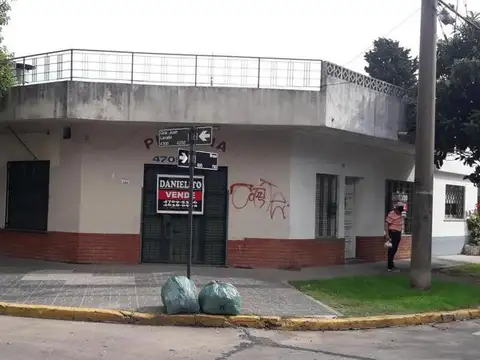 BRASIL 600  - CASA 3 AMB    LOCAL   GALPON  - V. MARTELLI