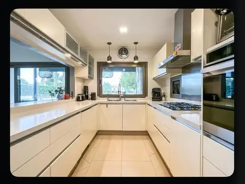 Casa en Alquiler Temporal en Los Ombues, USD 5.600