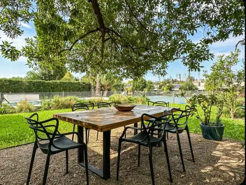 Casa AL AGUA EN LOS OMBUES. FEBRERO U$S 5600