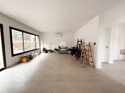 Casa en Venta en Francisco Alvarez, USD 350.000