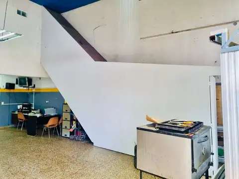 Local en Venta 40 años