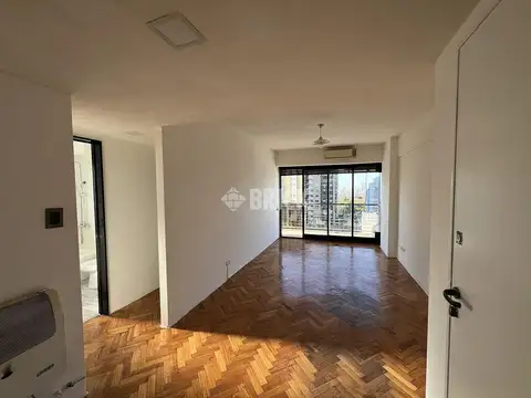 C/DEP EN SEGUROLA AL 1700 - CFTE IMPEC BALCON V/ABIERTA TODO SOL DOBLE ENTRADA