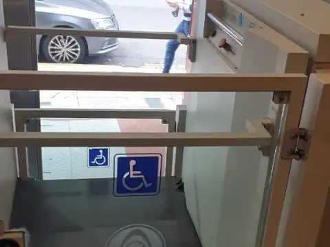 Oficina en Venta en Barrio Norte, USD 130.000