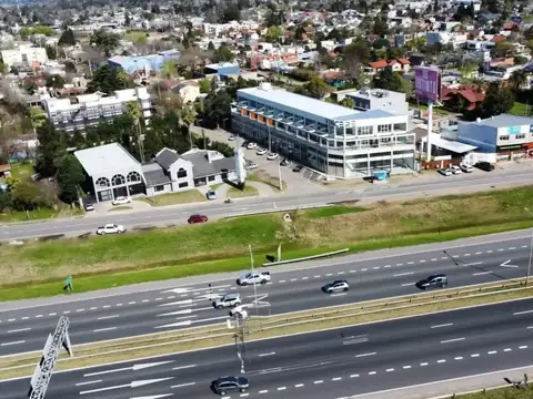 Oficina en Venta al Este