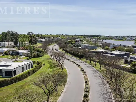 Lote a la laguna en venta en San Matias area 5