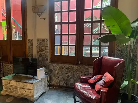 Estados Unidos 1100, Piso PB