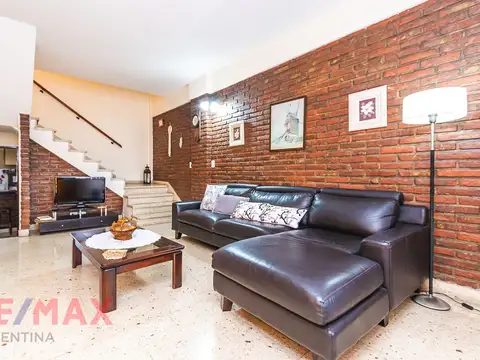 VENTA CASA  4  AMBIENTES CIUDADELA