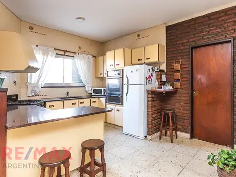 VENTA CASA  4  AMBIENTES CIUDADELA