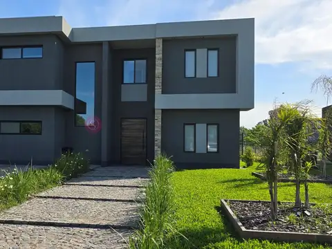 Casa  en Venta en Chateau Pilar, Pilar, G.B.A. Zona Norte