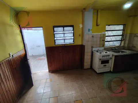 Depto Tipo Casa en Alquiler con 1 cocheras