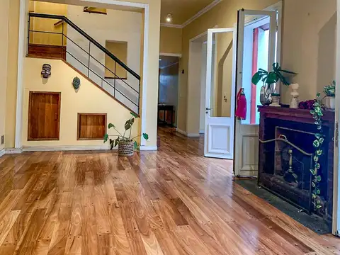 Venta, Casa lote propio, 4 Dormitorios, USAA - Palermo.