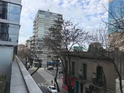 Oficina en Alquiler al Norte