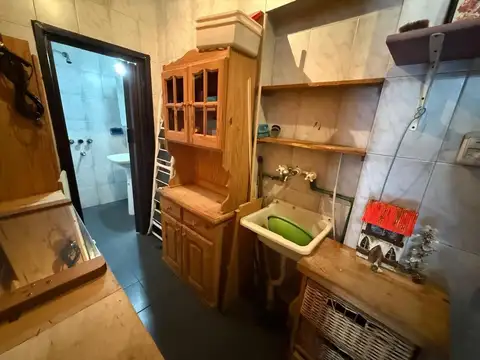 Galpon en Alquiler en Sarandi, $ 350.000