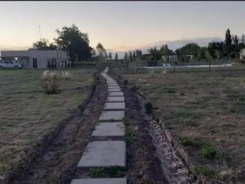 Casa en venta - 4 Dormitorios 4 Baños - 50.000Mts2 - Mendoza