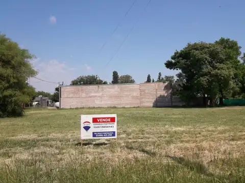 VENTA TERRENO BARRIO SUR ORIENTACIÓN ESTE