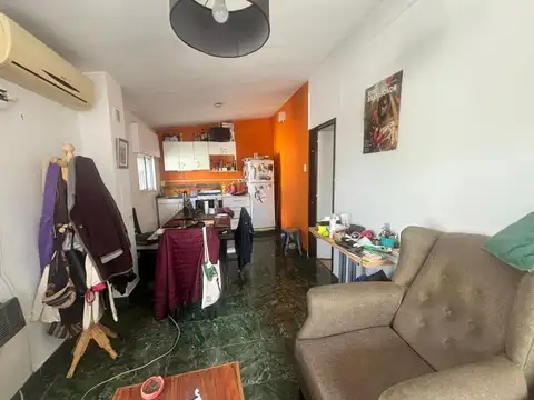 Depto Tipo Casa en Venta de 2 ambientes