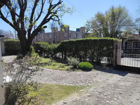 CASA 3 DORM + DPTO 1 DORM  MTS DE RECTA MARTINOLLI