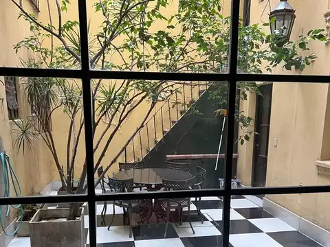 VENTA DEPARTAMENTO 4 AMBIENTES CON PATIO MONSERRAT