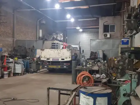 Galpon en Alquiler 60  mts Fondo