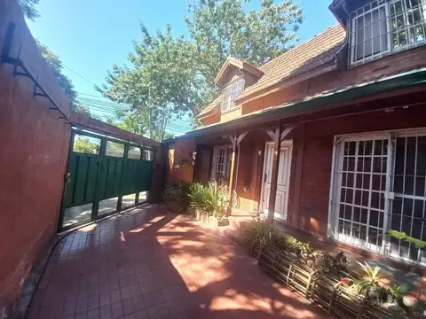 Casa en Venta en Villa España, USD 88.000