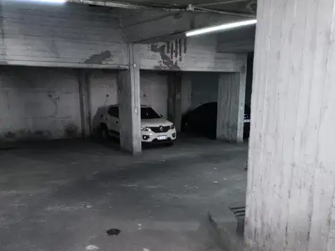 Cochera en  Morón a la venta