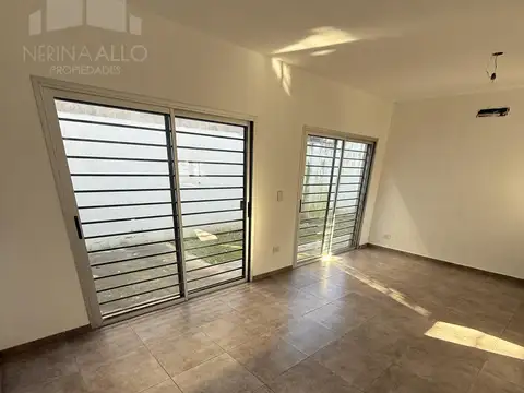 Depto Tipo Casa en Venta en Ituzaingo, USD 125.000