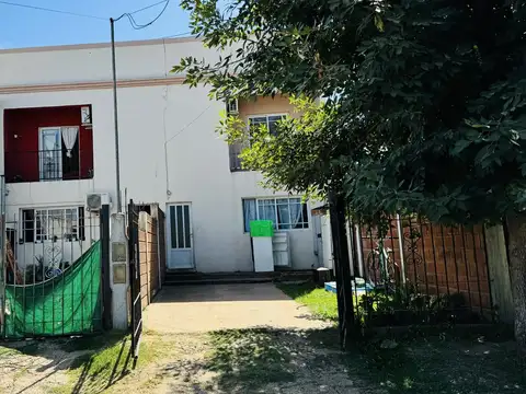 Calle 24 entre Alberdi y Paso de los Andes