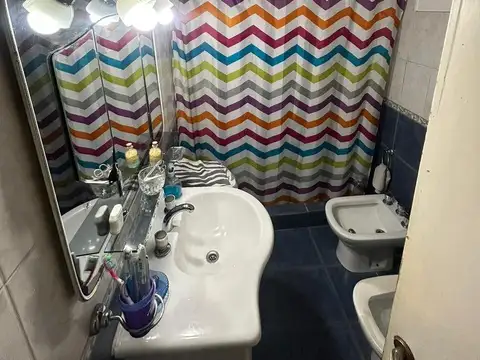 Depto Tipo Casa 5 ambientes con 2 baños