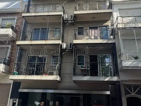 REGIO MONOAMBIENTE IMPECABLE ESTADO LUMINOSO