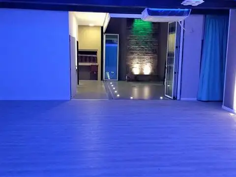 Local en Alquiler en Villa Real, $ 230.000