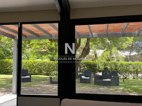 Casa 6 ambientes con 3 baños