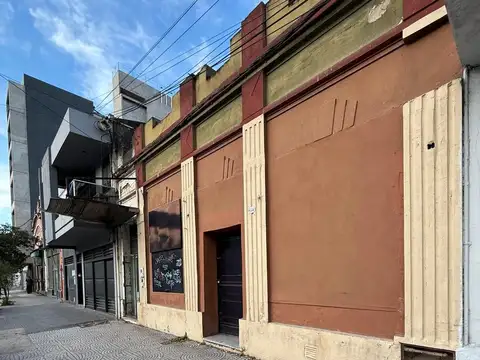 Casa a Reciclar en calle Buenos Aires al 800