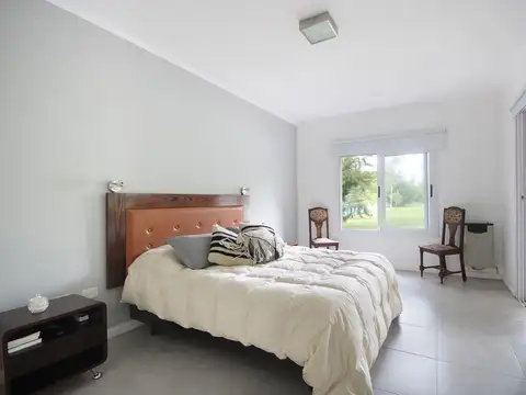 Casa en Venta con 6 cocheras