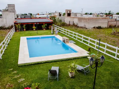 Casa 5 ambientes con 3 baños