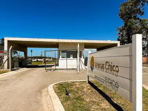 Terreno en Venta en Barrio Arenas Chico, USD 41.000