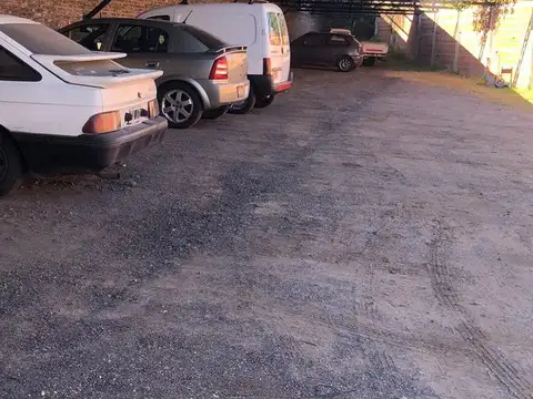 Cochera a la venta en Rodriguez al 3800