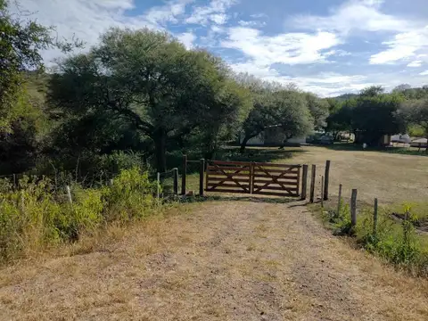 VENDO Campo 30 hs y Casa con un arroyo propio en Tulumba 
