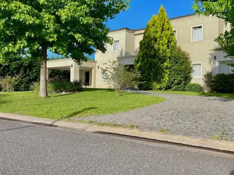 Casa en Venta de 6 dormitorios