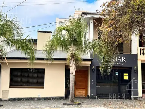 Casa Centrica En Venta- Colon