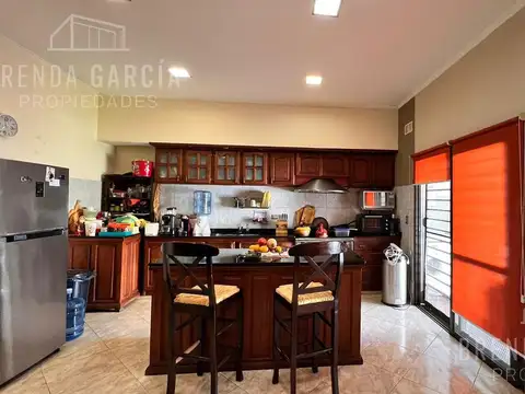 URQUIZA 22 ENTRE PEYRET Y QUIROS